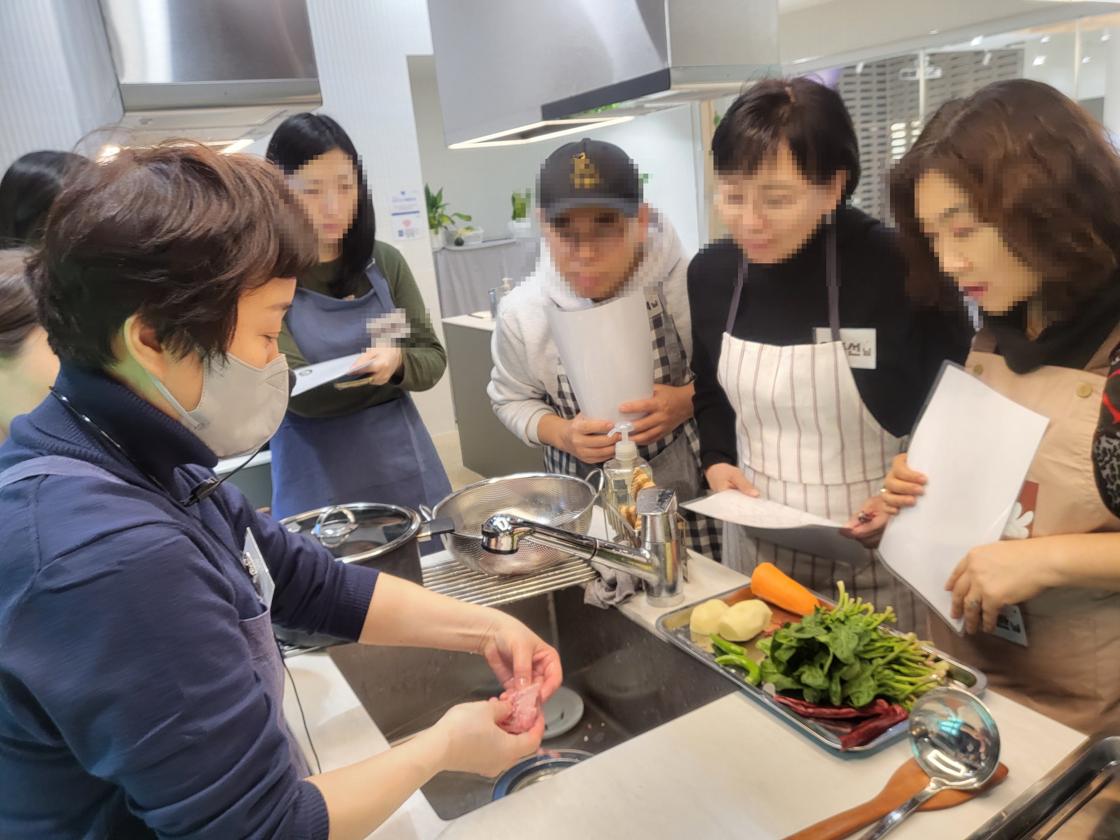 🍽️ 중장년 1인가구 소셜다이닝<근사한 한끼> – 진주식 찜닭 편 🐓✨